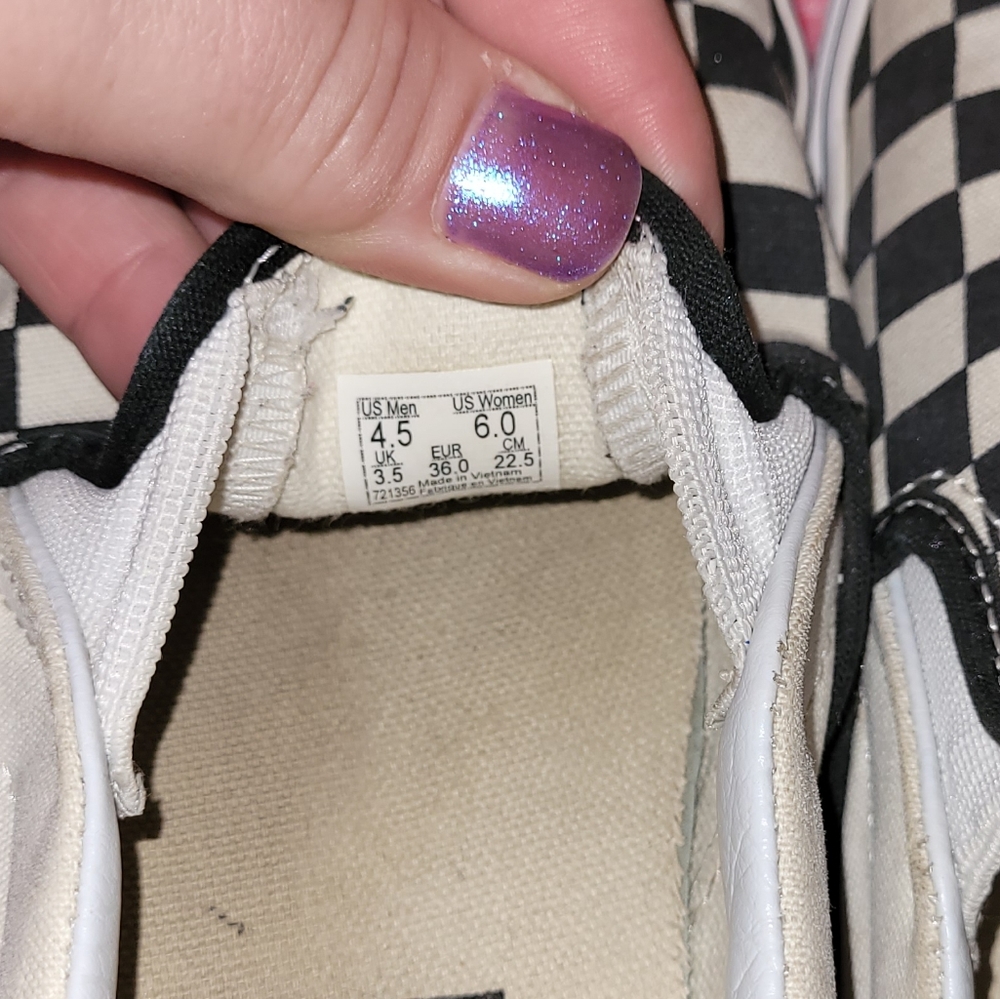 Unisex Checkered Vans - Picture 11 of 11